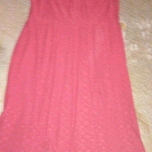 3 dresses - Picture 3 of 4